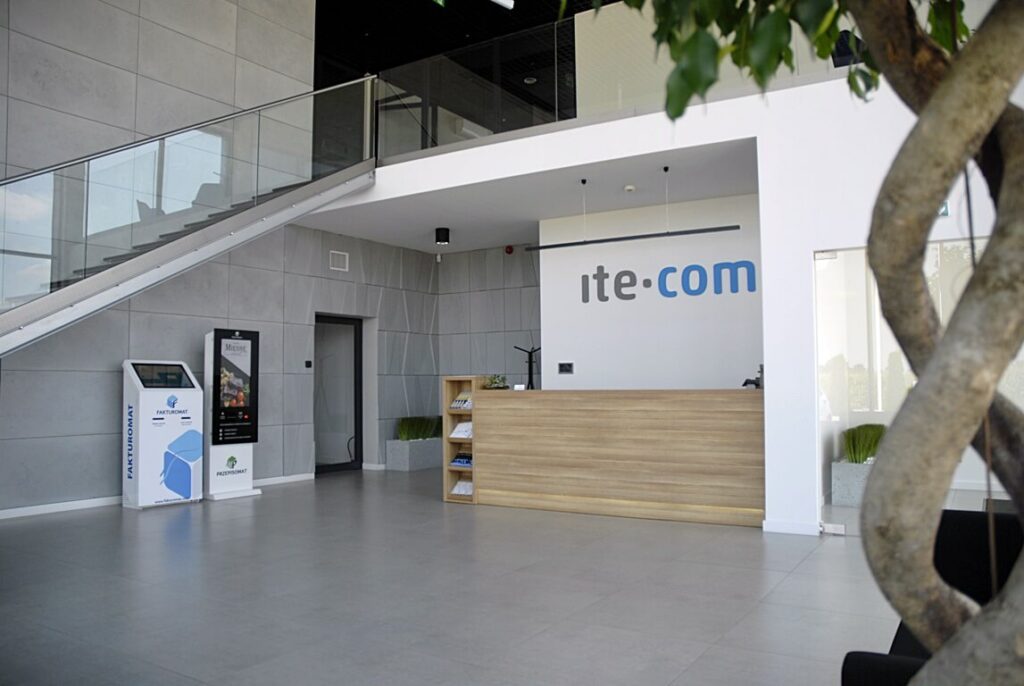 68897316_1554499348020344_5877971234897002496_n